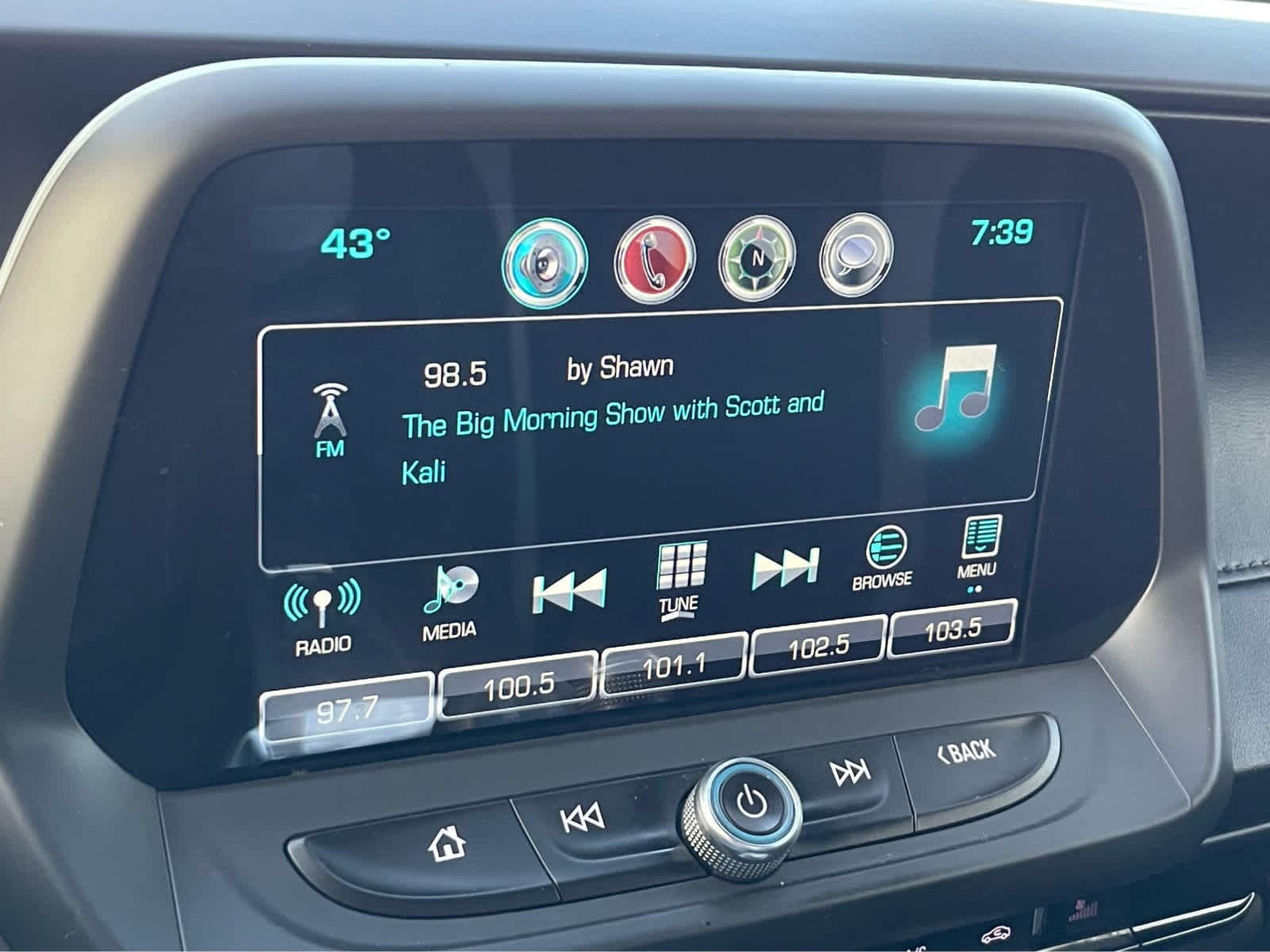 Thumbnail: 2017 Chevrolet Camaro - 14