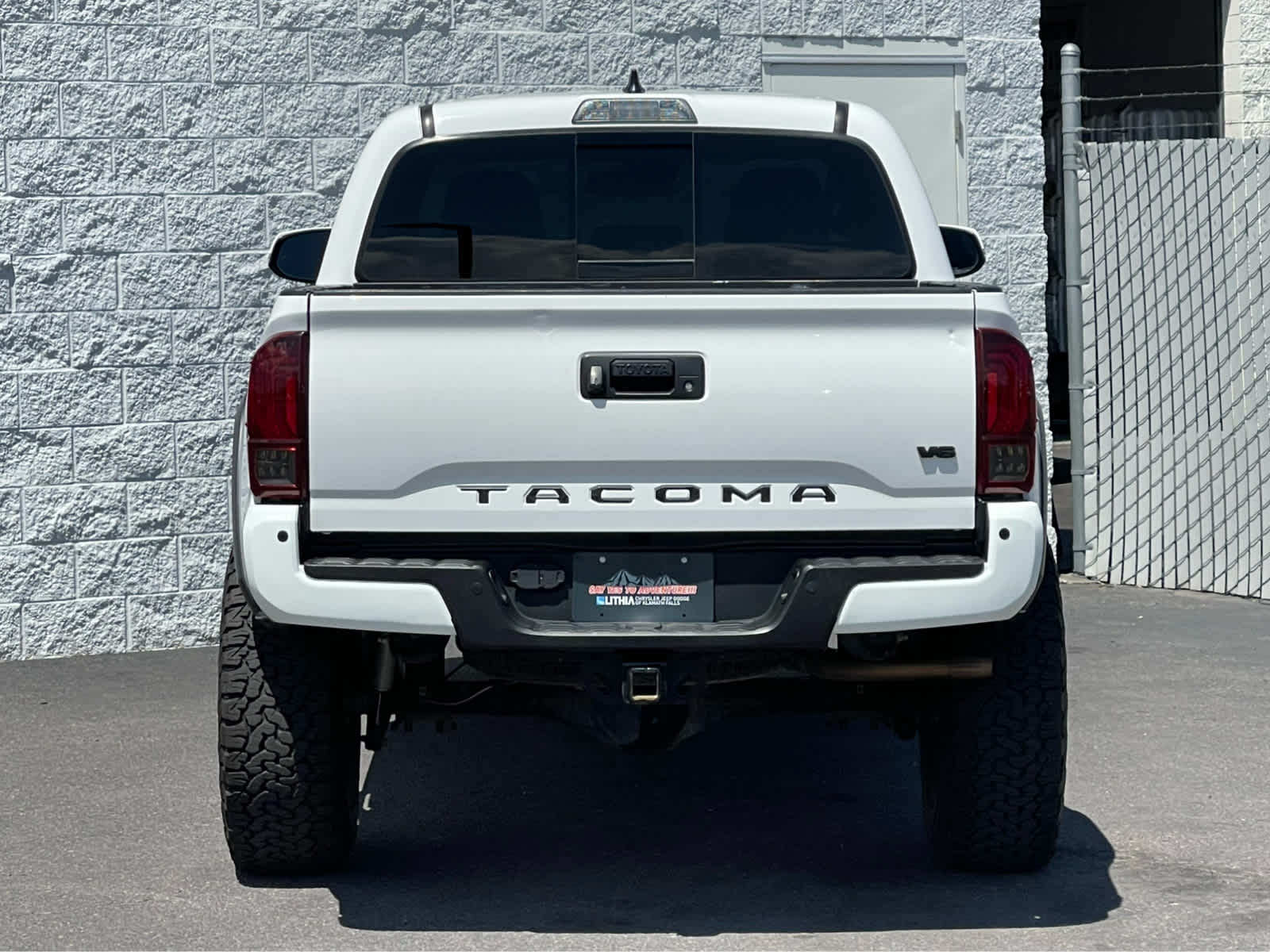 Thumbnail: 2019 Toyota Tacoma - 6
