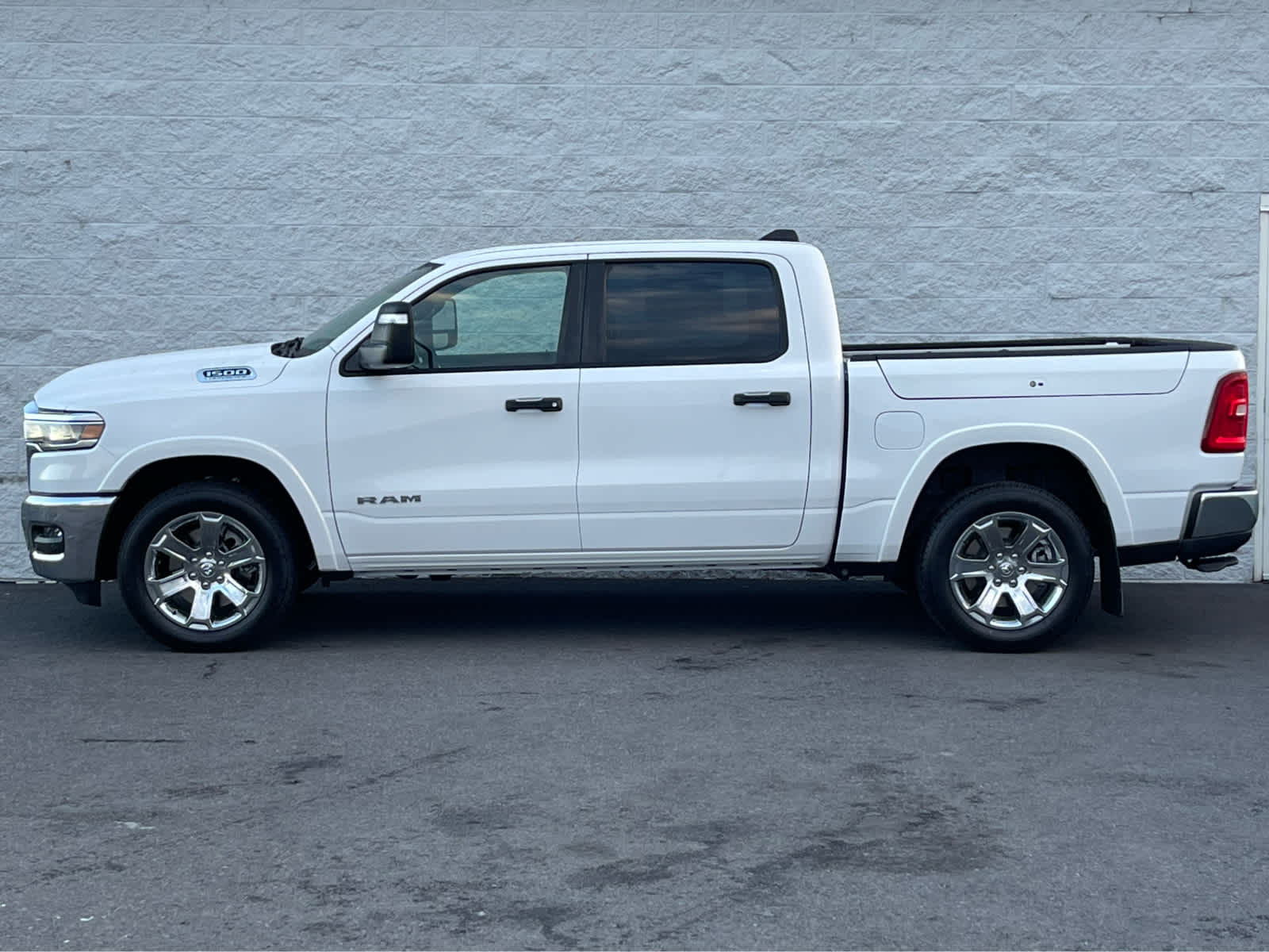 Thumbnail: 2026 RAM 1500 - 4