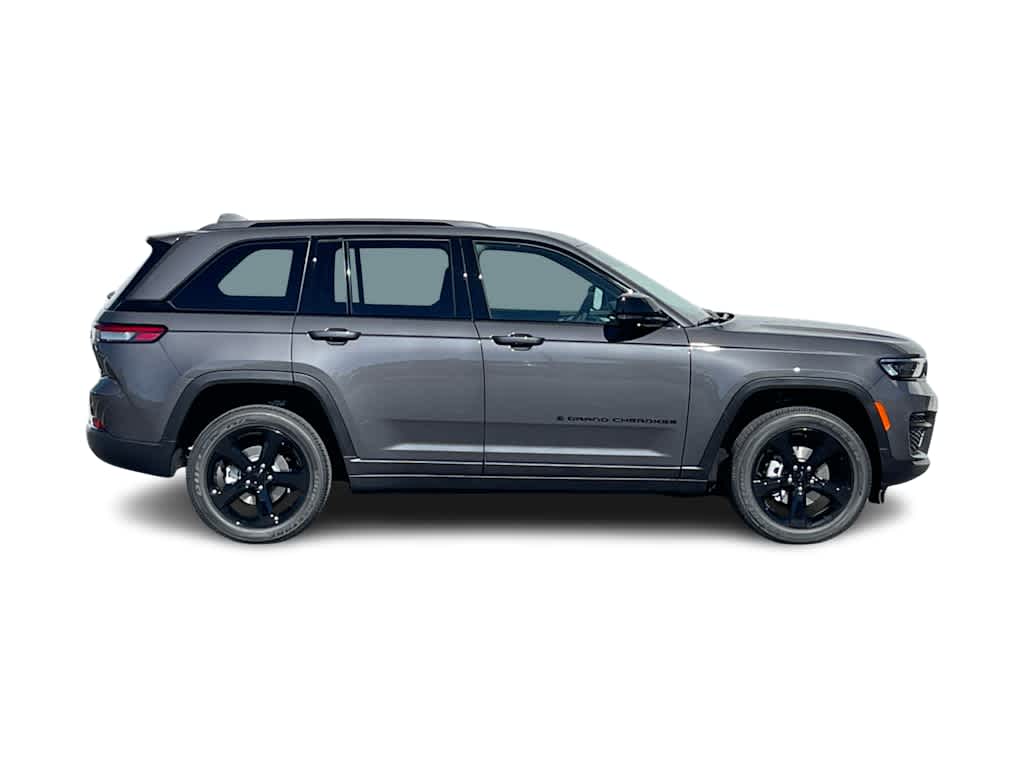 Thumbnail: 2025 Jeep Grand Cherokee - 5