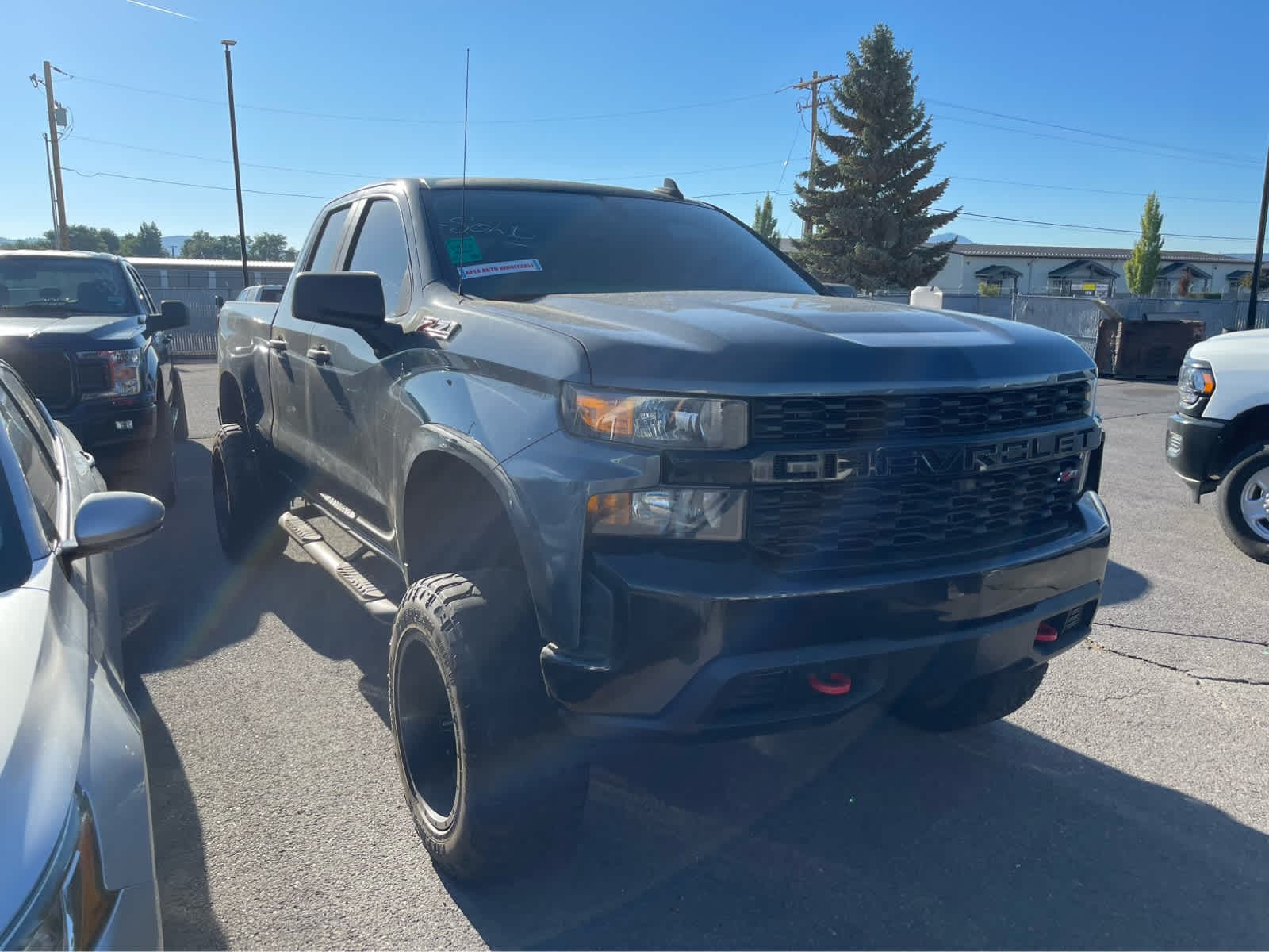 Thumbnail: 2020 Chevrolet Silverado 1500 - 3
