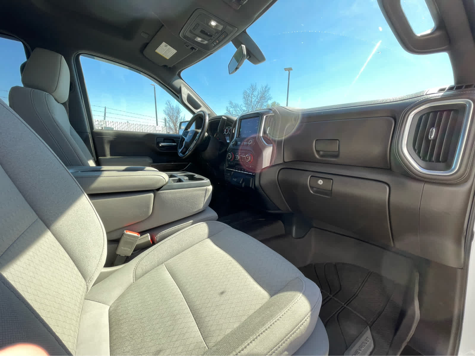 Thumbnail: 2019 Chevrolet Silverado 1500 - 28