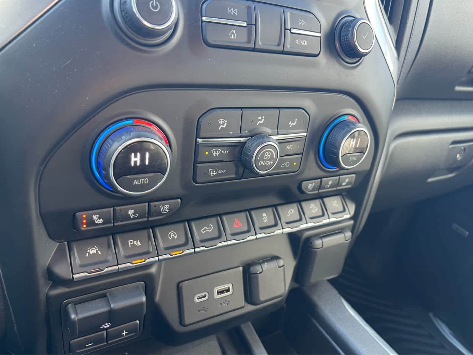 Thumbnail: 2021 Chevrolet Silverado 1500 - 18