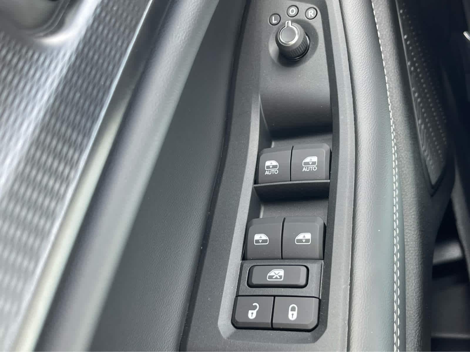 Thumbnail: 2025 Jeep Grand Cherokee - 18