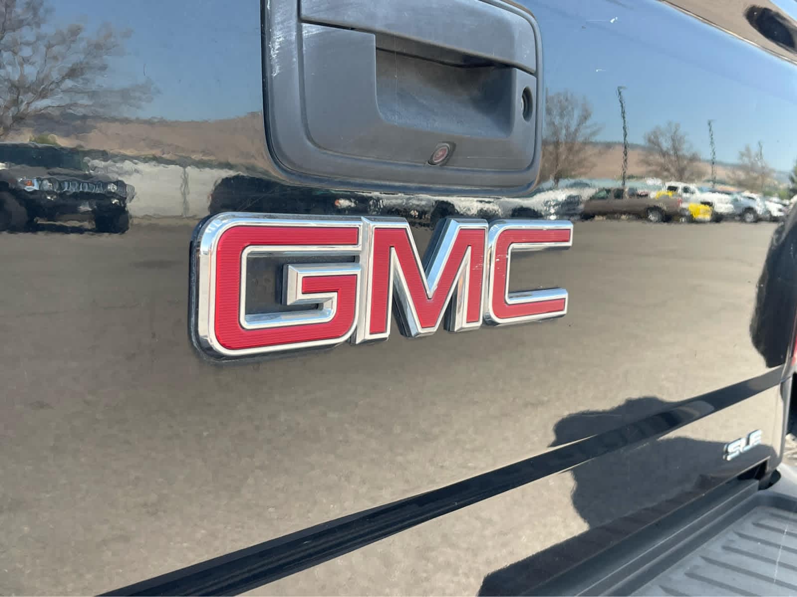 Thumbnail: 2015 GMC Sierra 2500 - 8