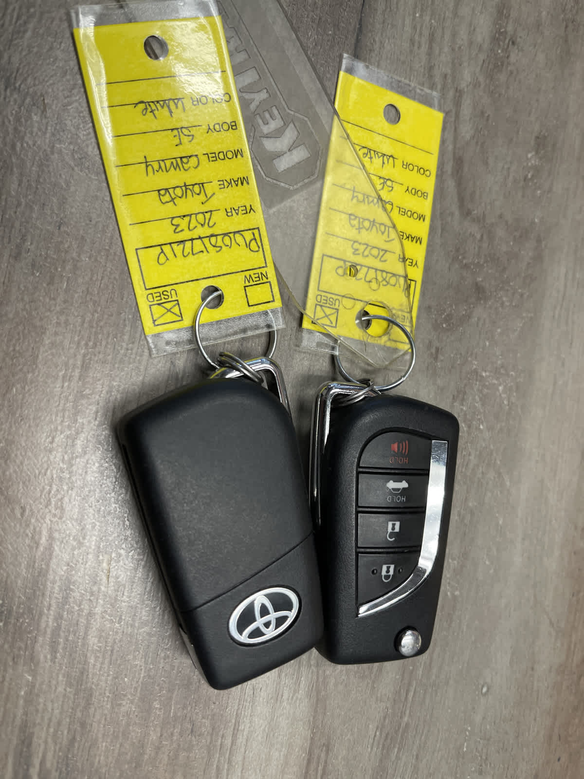 Thumbnail: 2023 Toyota Camry - 27