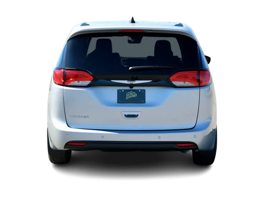 Thumbnail: 2026 Chrysler Voyager - 5