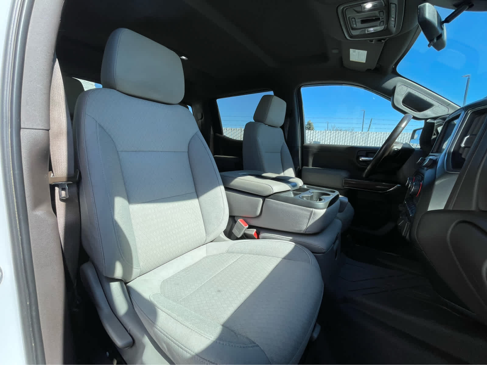 Thumbnail: 2019 Chevrolet Silverado 1500 - 29