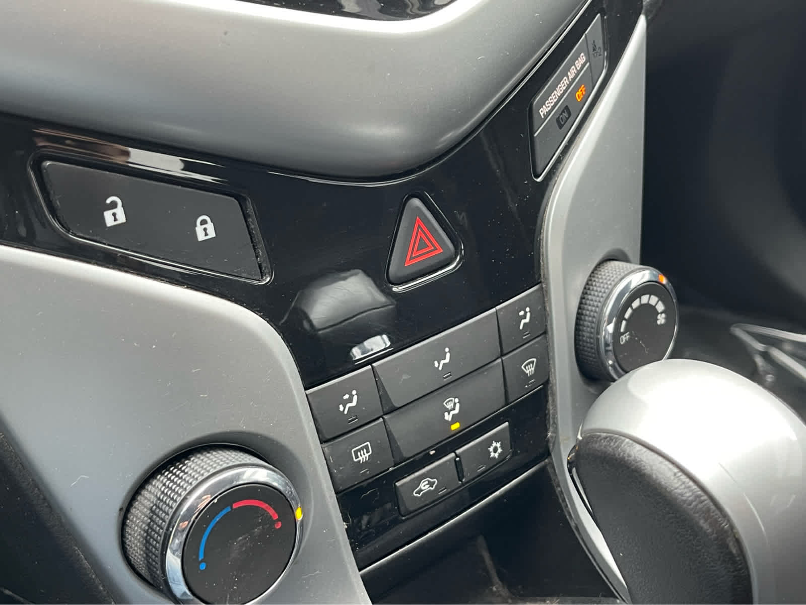 Thumbnail: 2013 Chevrolet Cruze - 15