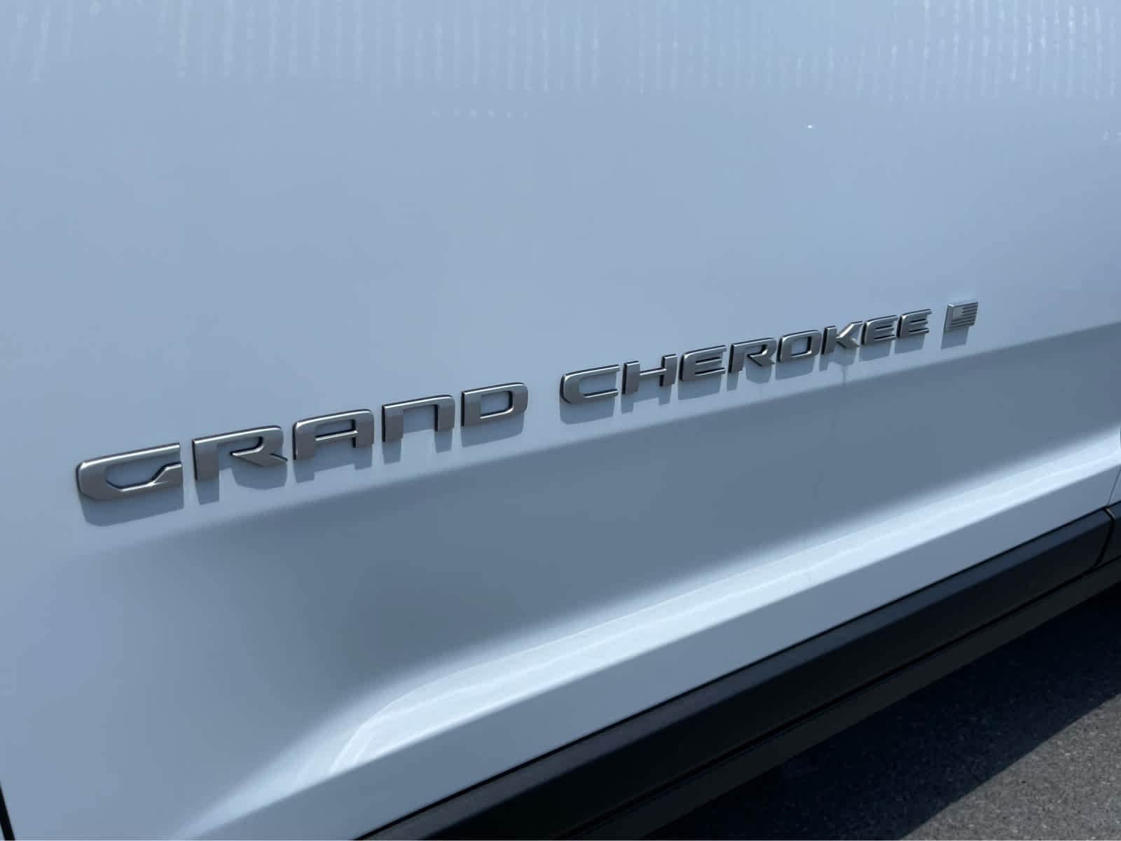 Thumbnail: 2025 Jeep Grand Cherokee - 9