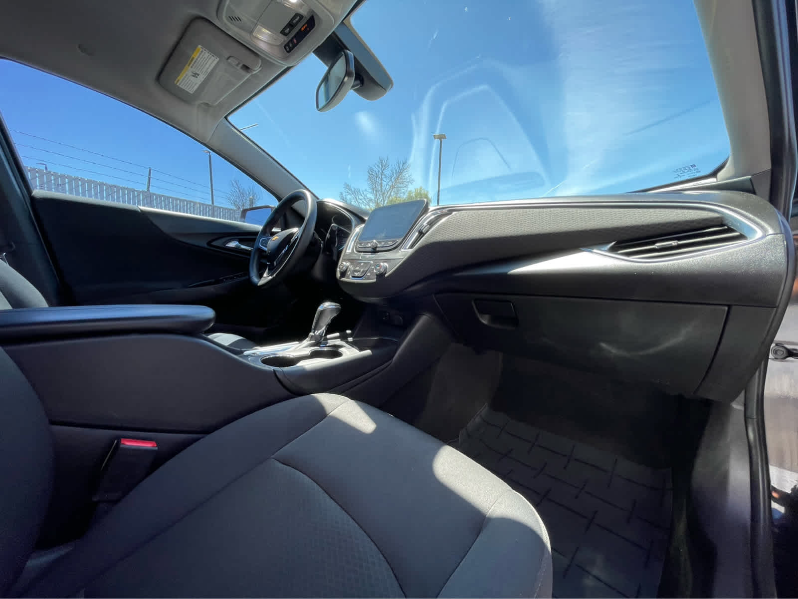 Thumbnail: 2017 Chevrolet Malibu - 27