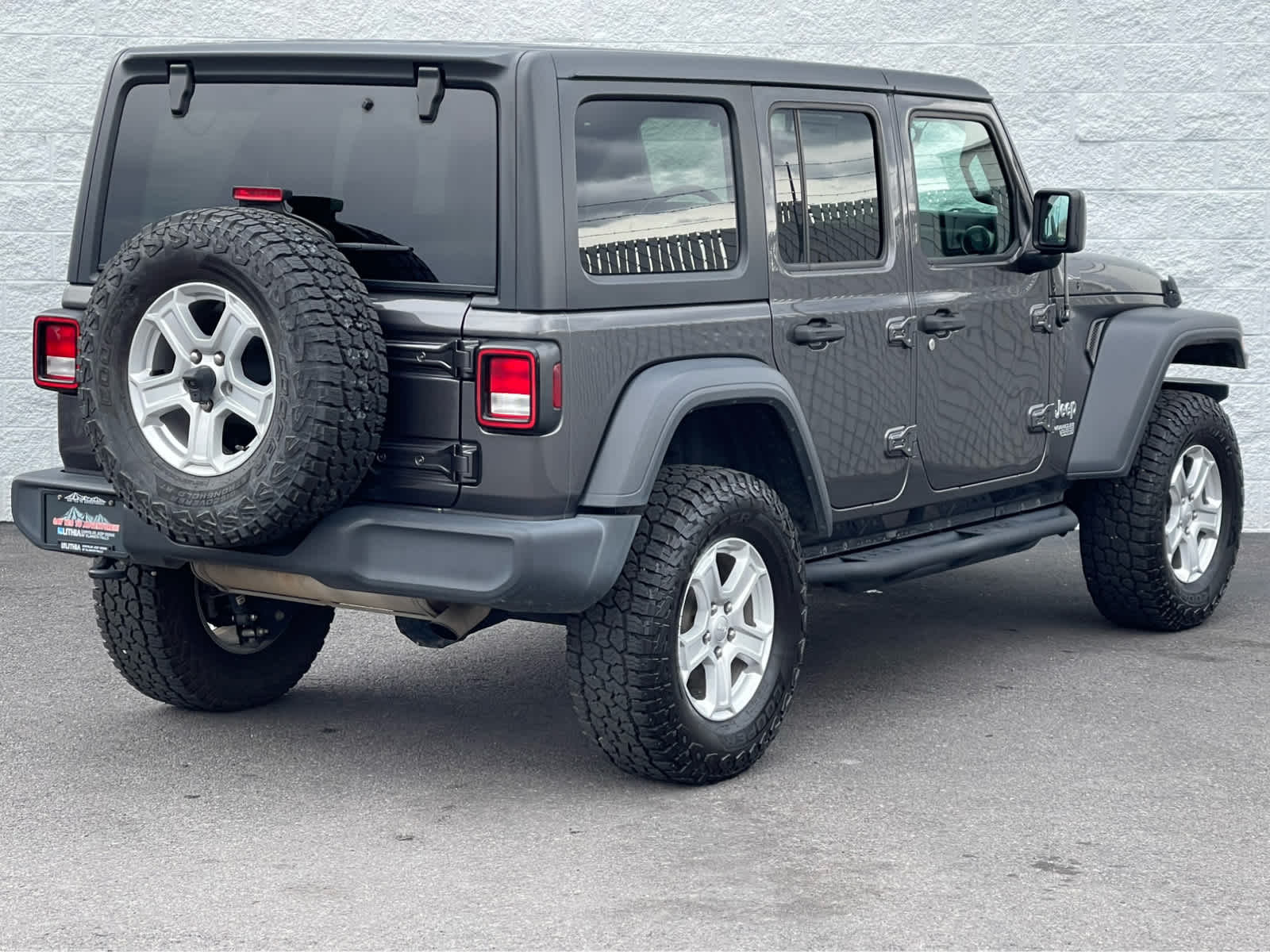 Thumbnail: 2019 Jeep Wrangler - 7