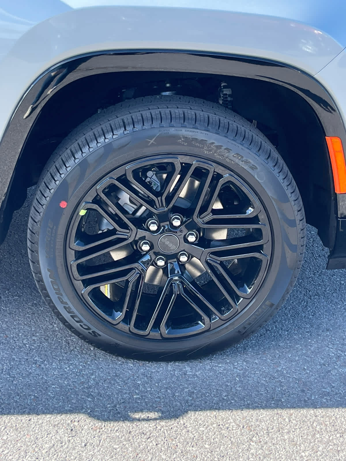 Thumbnail: 2026 Jeep Grand Wagoneer - 12