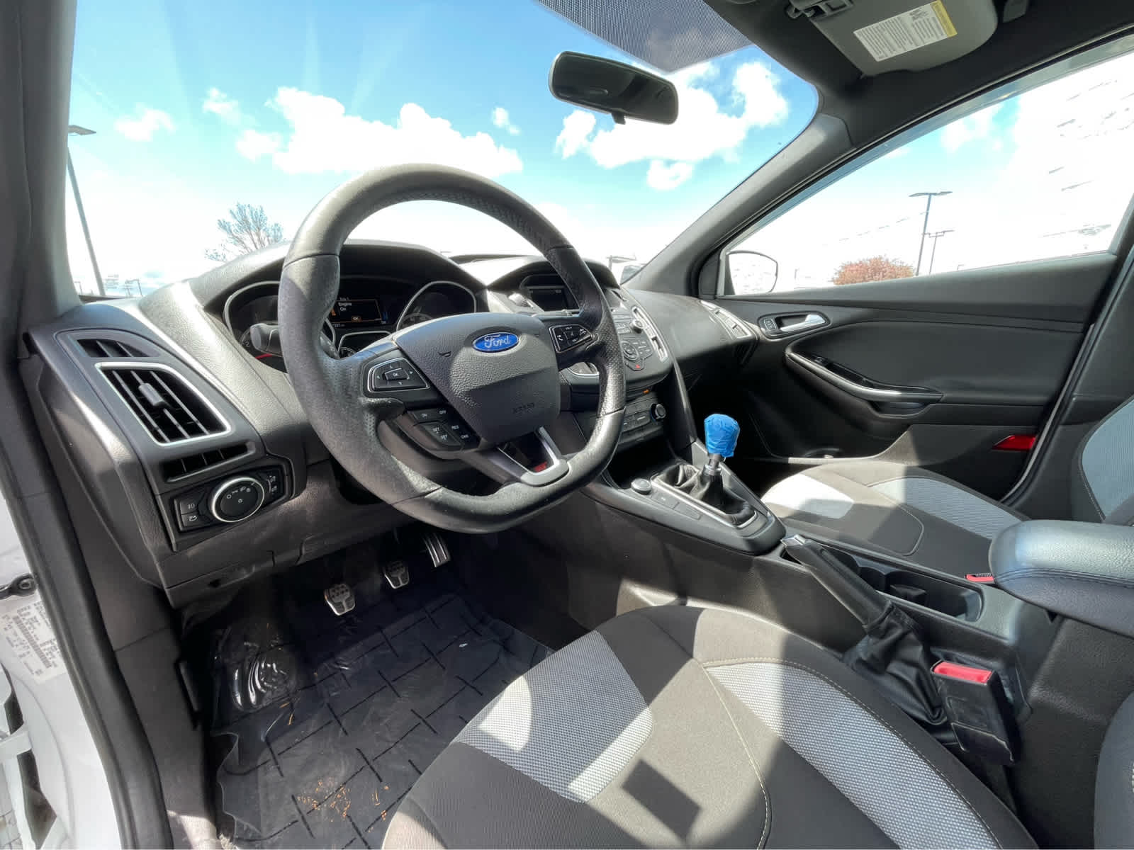 Used 2016 Ford Focus ST with VIN 1FADP3L98GL380003 for sale in Klamath Falls, OR