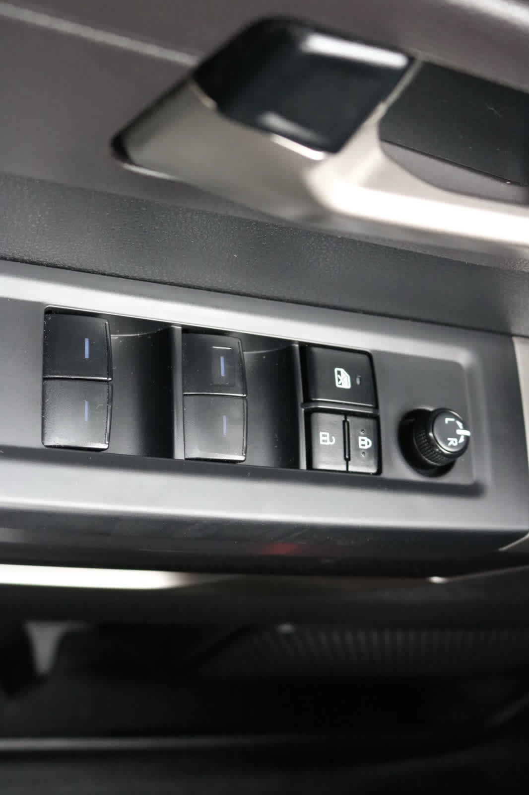 Thumbnail: 2023 Toyota Tundra - 20