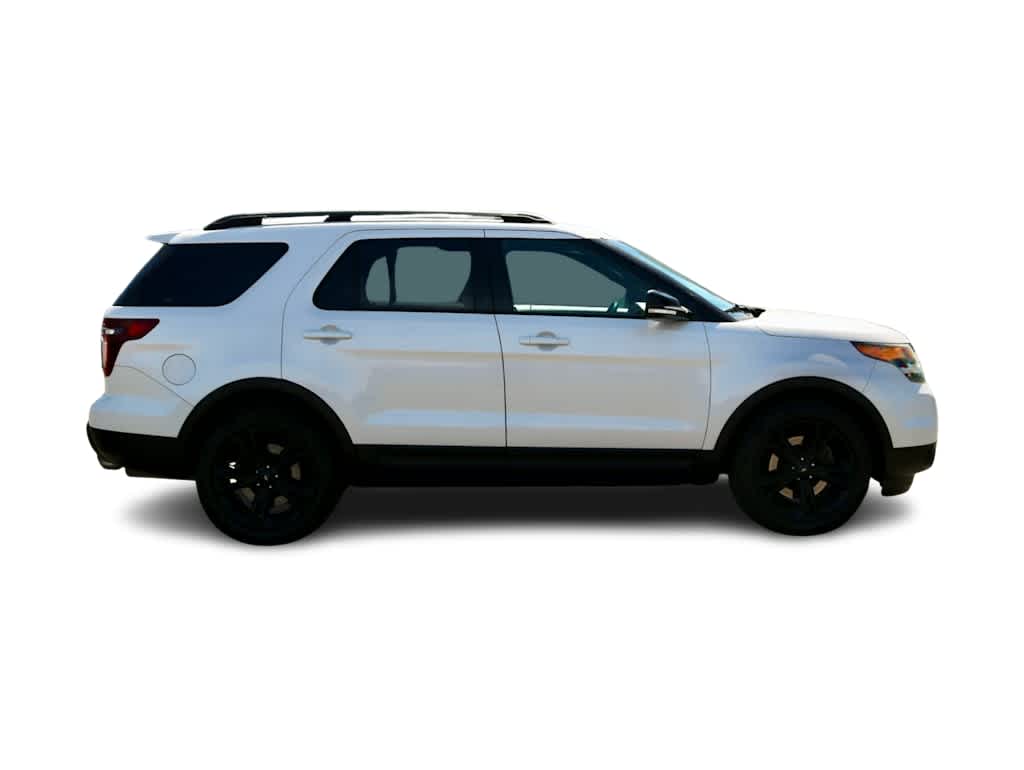 Thumbnail: 2015 Ford Explorer - 4