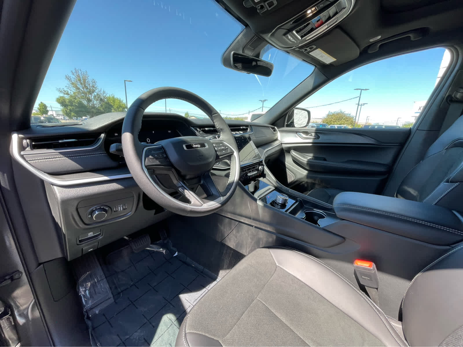 Thumbnail: 2025 Jeep Grand Cherokee - 2