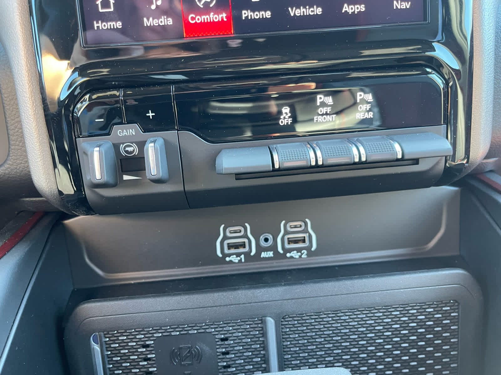 Thumbnail: 2026 RAM 1500 - 19