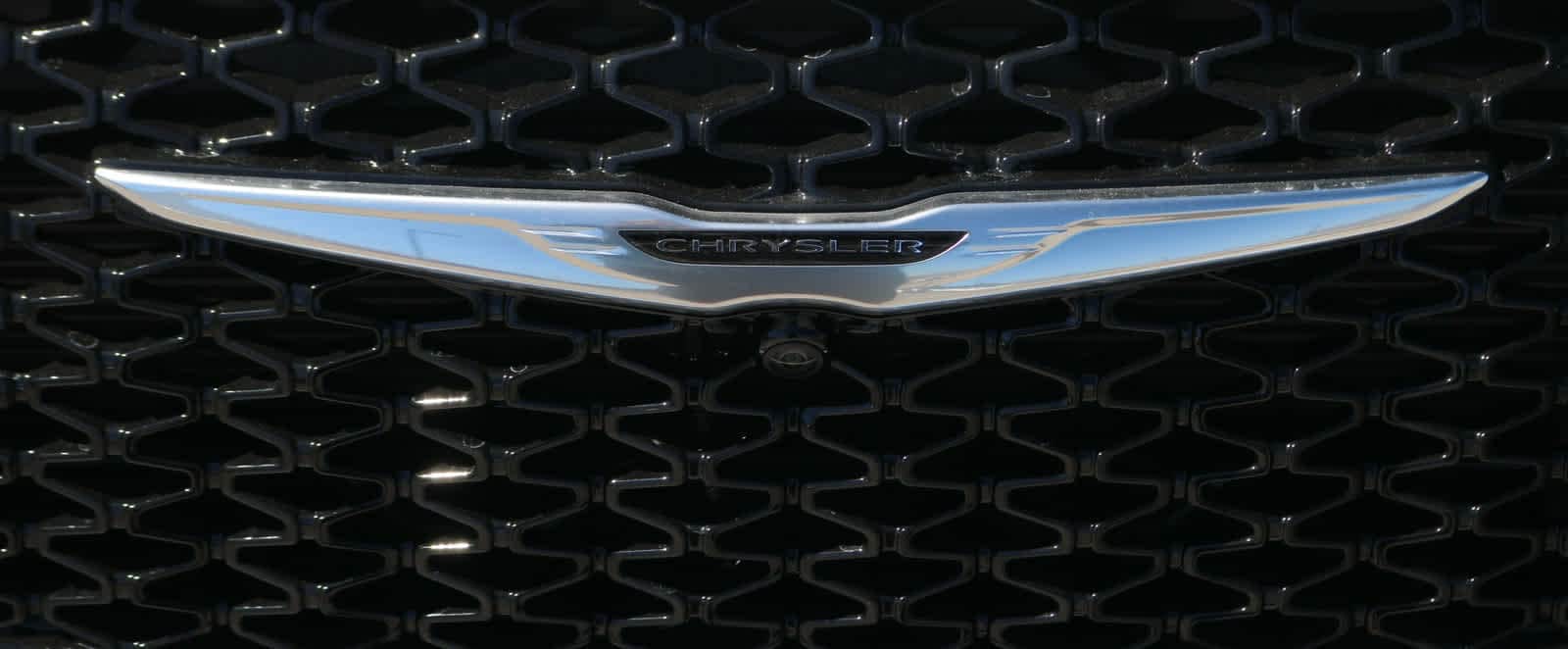 Thumbnail: 2026 Chrysler Pacifica - 10