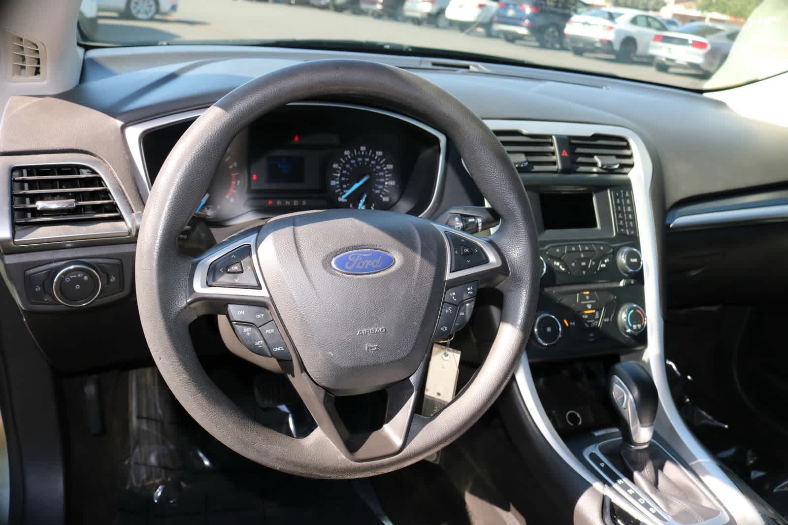 Thumbnail: 2013 Ford Fusion - 23