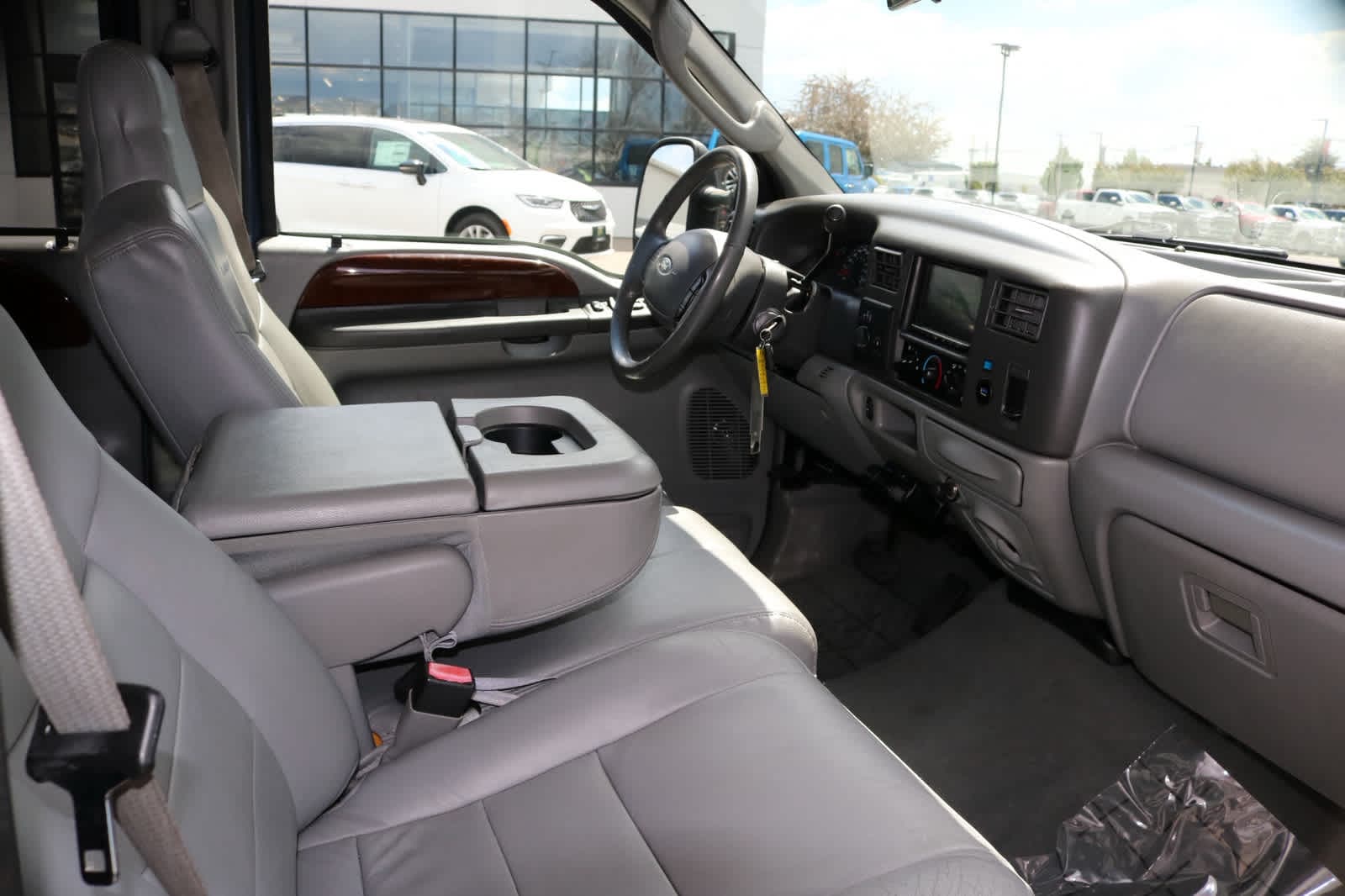 Thumbnail: 2004 Ford F-250 - 15