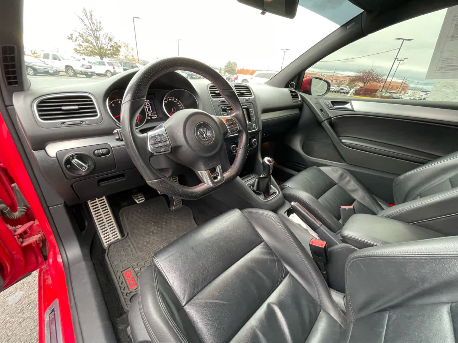 Used 2013 Volkswagen GTI Base with VIN WVWED7AJ8DW122599 for sale in Klamath Falls, OR