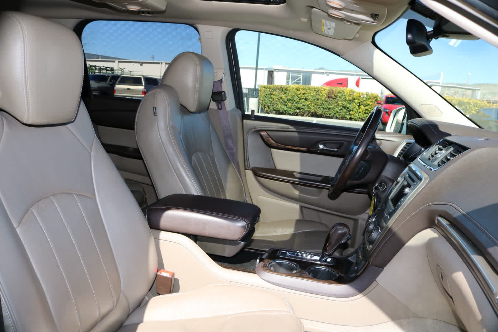 Thumbnail: 2015 GMC Acadia - 22