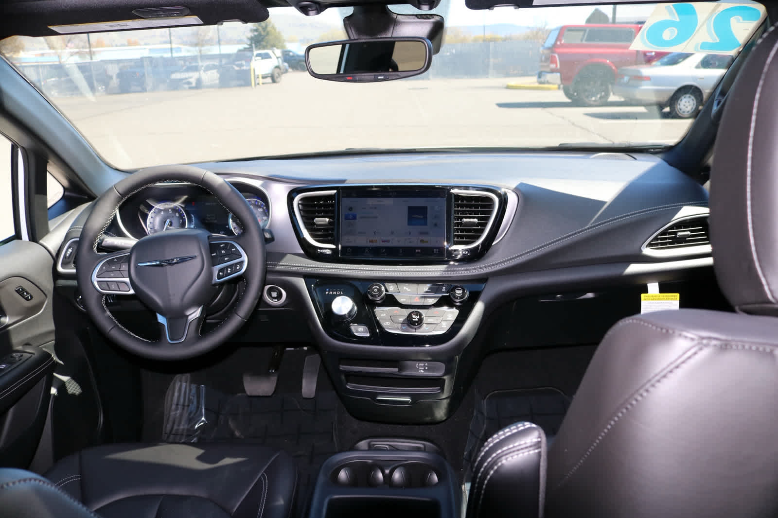 Thumbnail: 2026 Chrysler Pacifica - 13