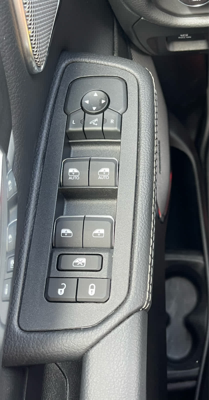Thumbnail: 2026 RAM 1500 - 21