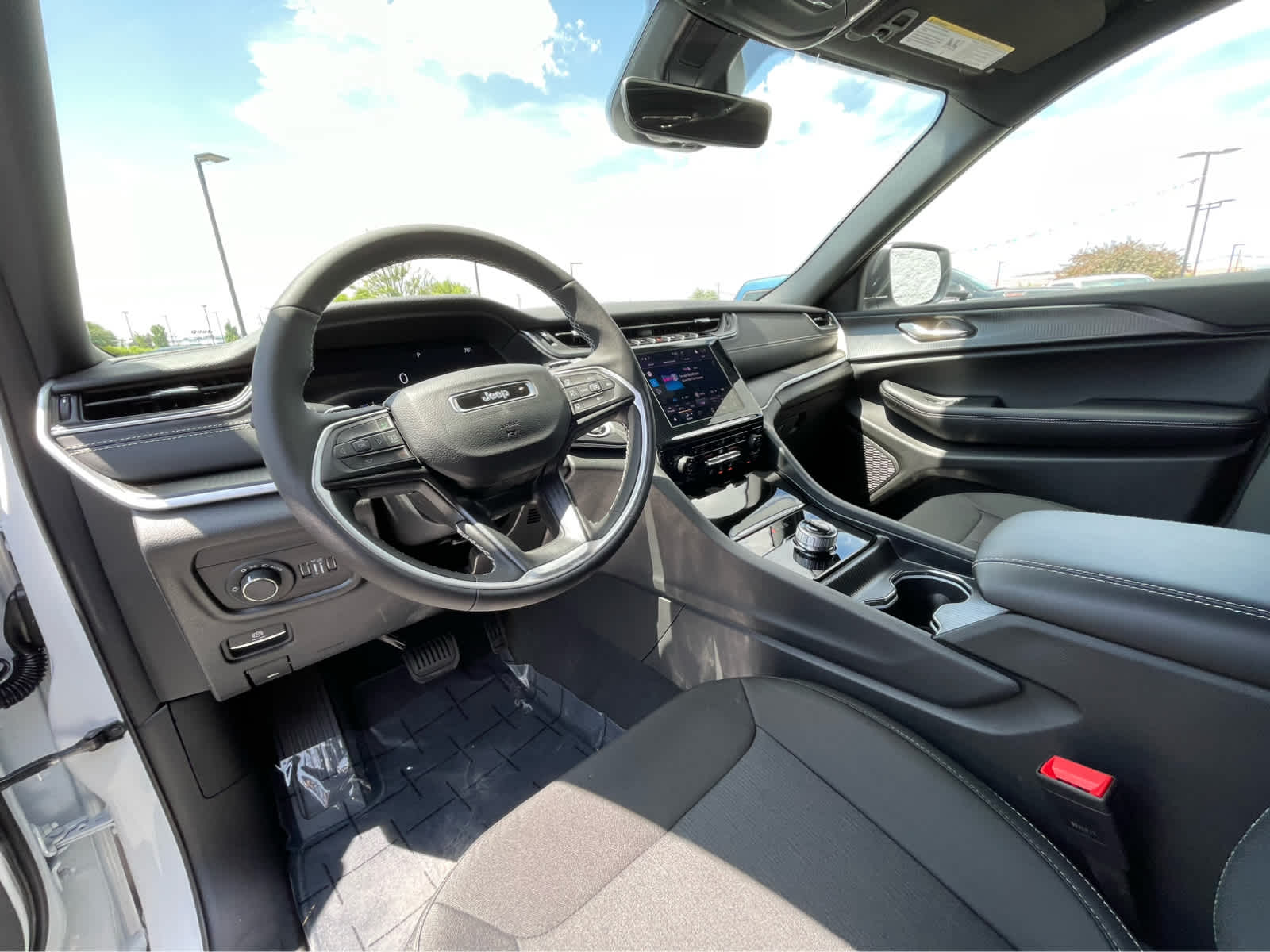 Thumbnail: 2025 Jeep Grand Cherokee - 2