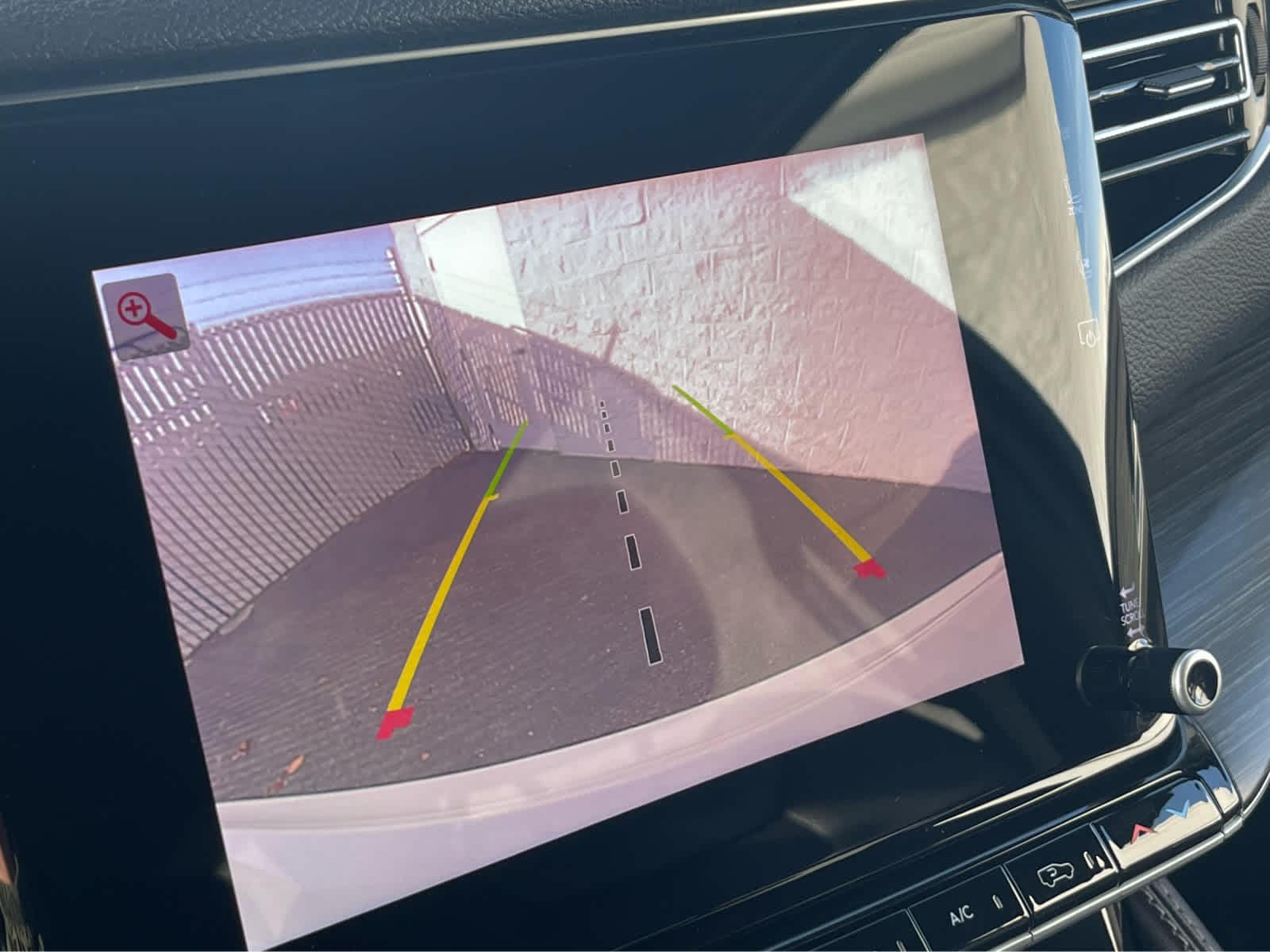 Thumbnail: 2023 Jeep Wagoneer - 20