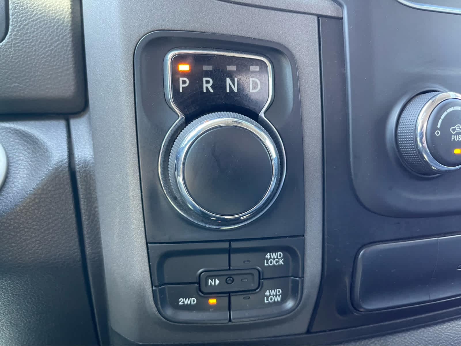 Thumbnail: 2019 RAM 1500 Classic - 16