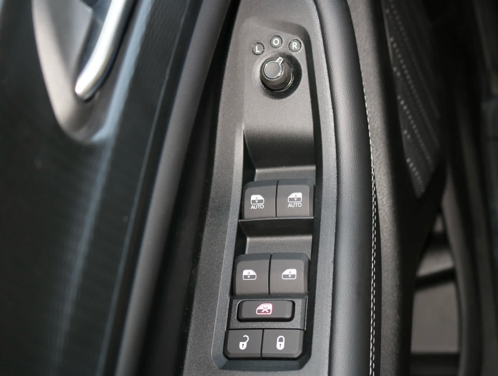 Thumbnail: 2026 Jeep Grand Cherokee - 19