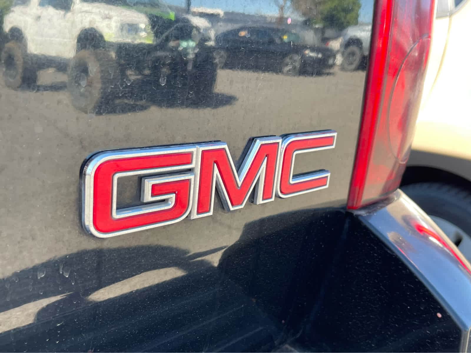 Thumbnail: 2011 GMC Yukon - 9