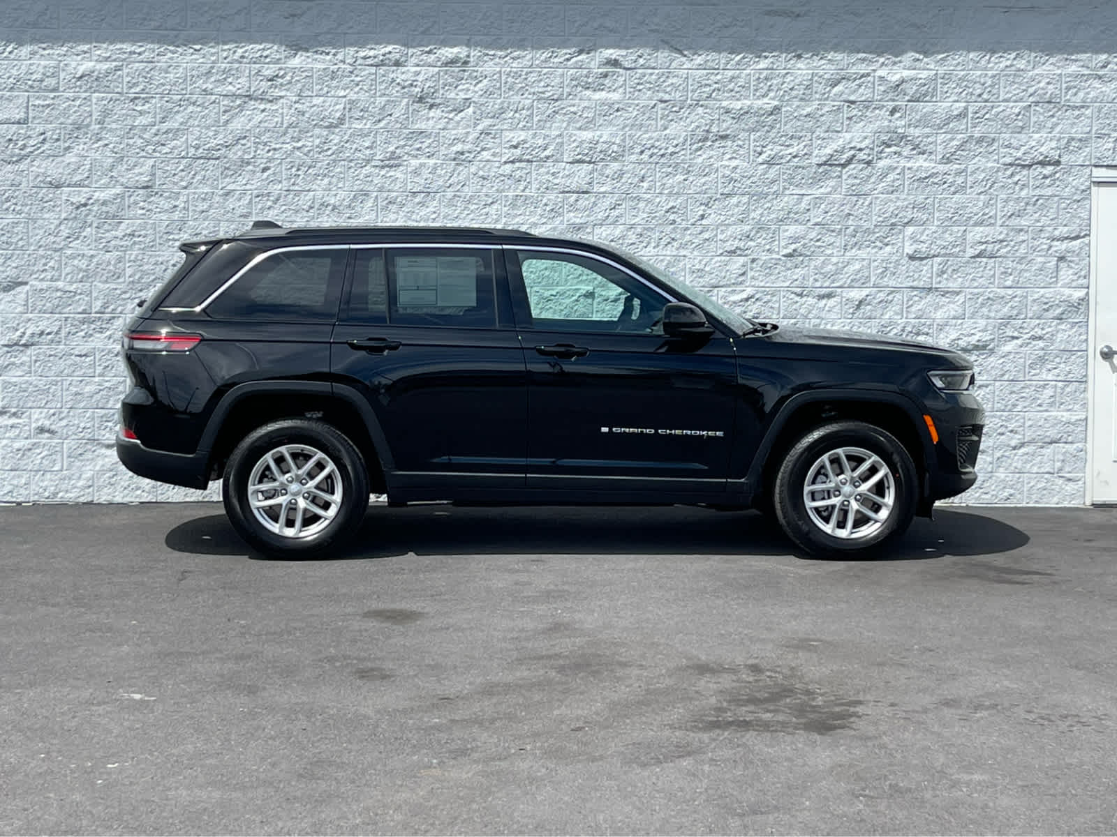 Thumbnail: 2025 Jeep Grand Cherokee - 5