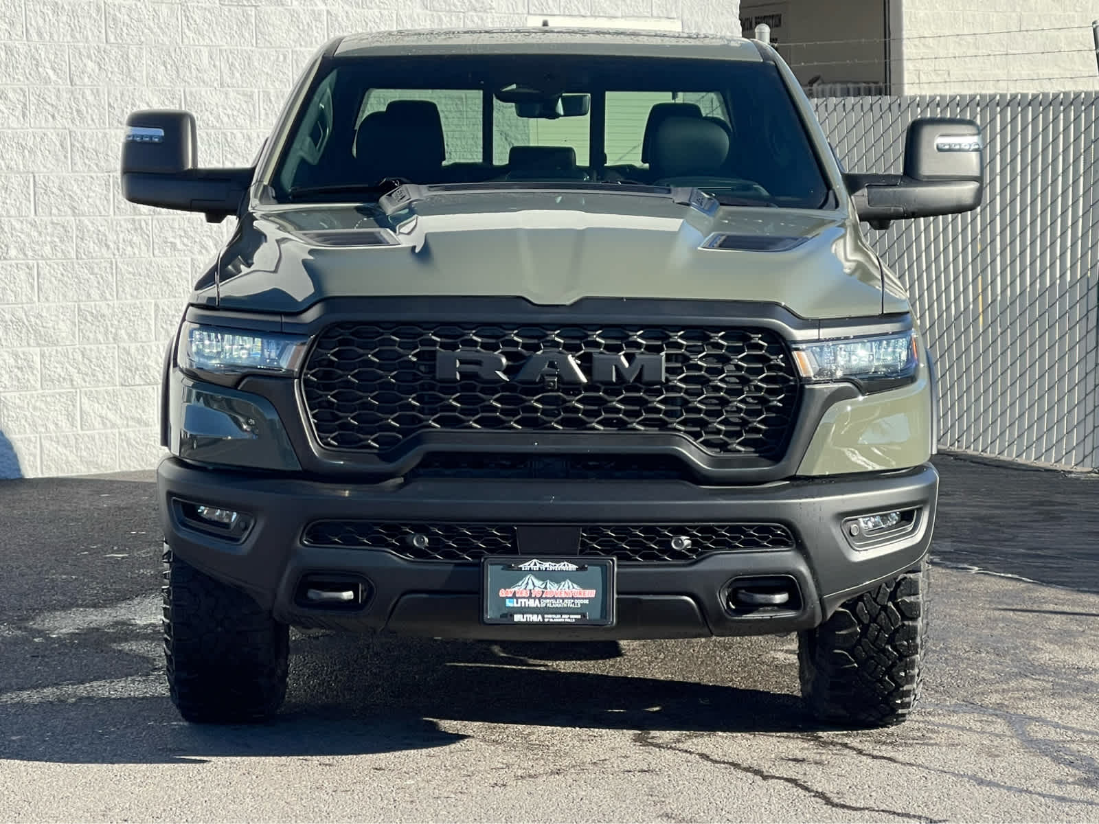 Thumbnail: 2026 RAM 1500 - 3