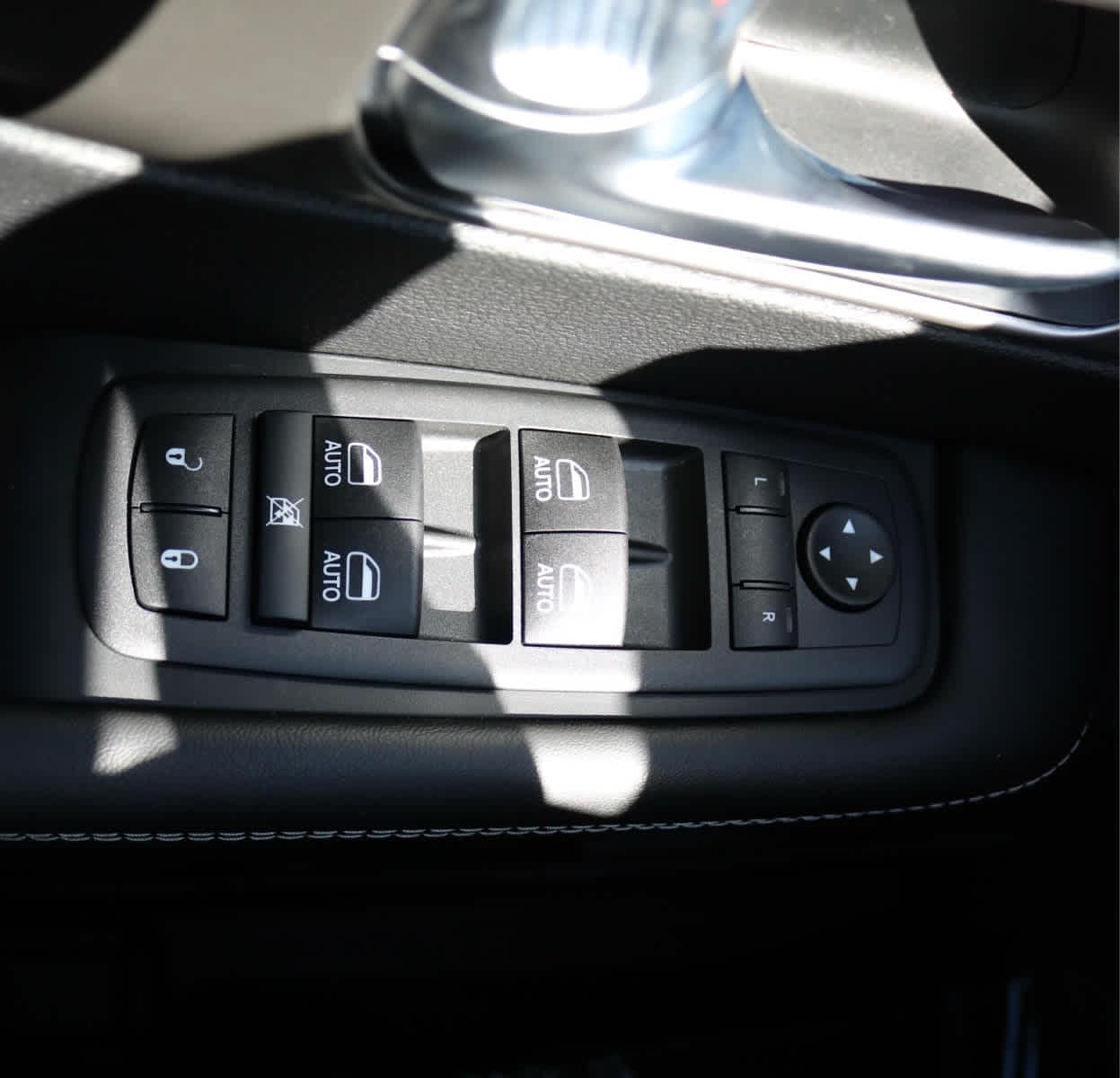 Thumbnail: 2026 Chrysler Pacifica - 20