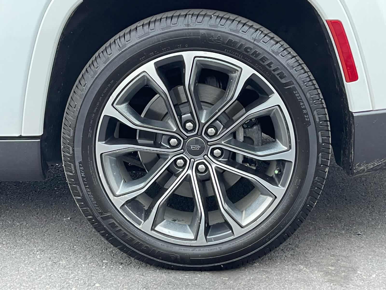 Thumbnail: 2022 Jeep Grand Wagoneer - 11