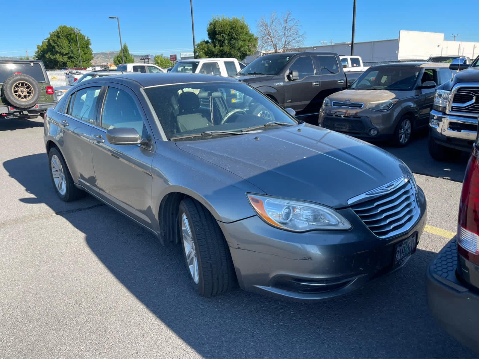 Thumbnail: 2011 Chrysler 200 - 2