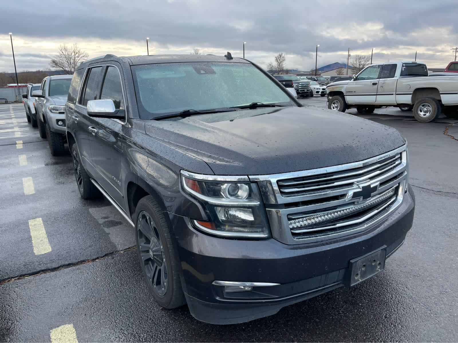 2015 Chevrolet Tahoe LTZ photo 3