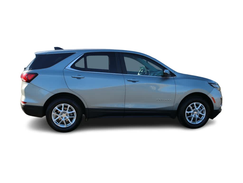 Thumbnail: 2024 Chevrolet Equinox - 4