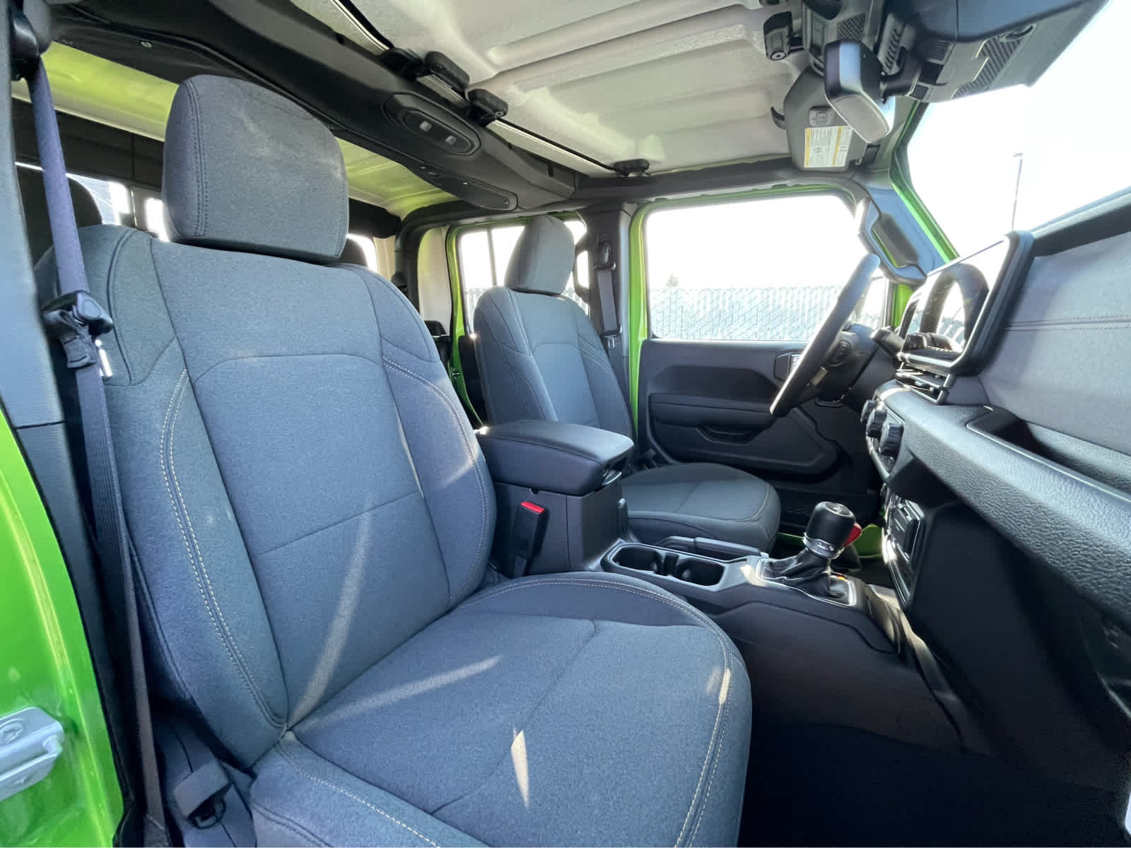 Thumbnail: 2025 Jeep Gladiator - 29