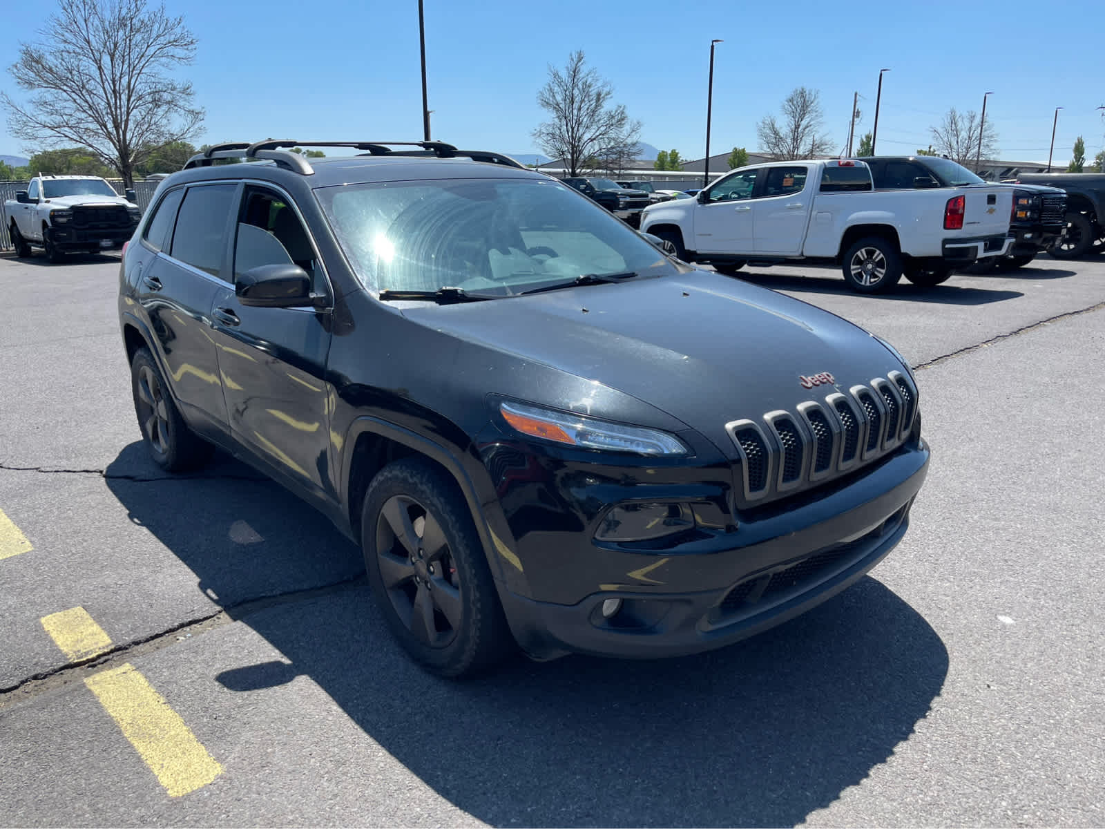 Thumbnail: 2016 Jeep Cherokee - 3