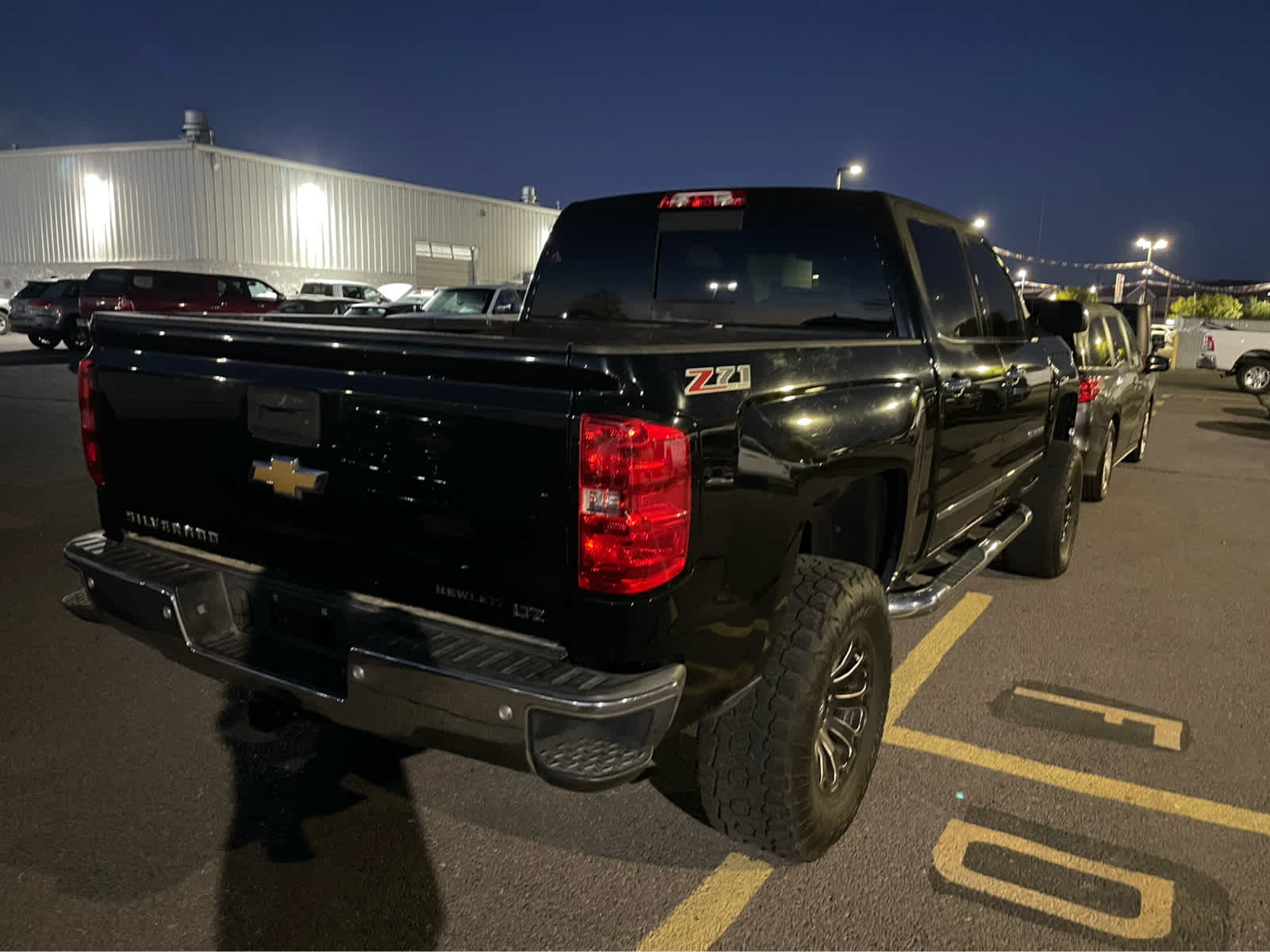 Thumbnail: 2015 Chevrolet Silverado 1500 - 3