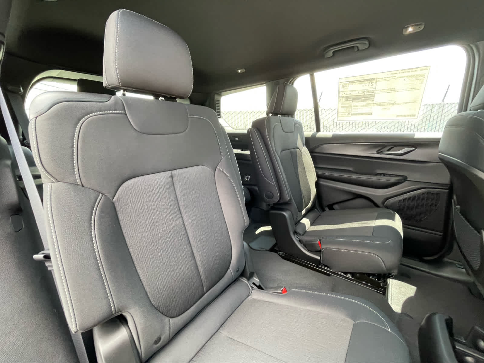 Thumbnail: 2025 Jeep Grand Cherokee - 27