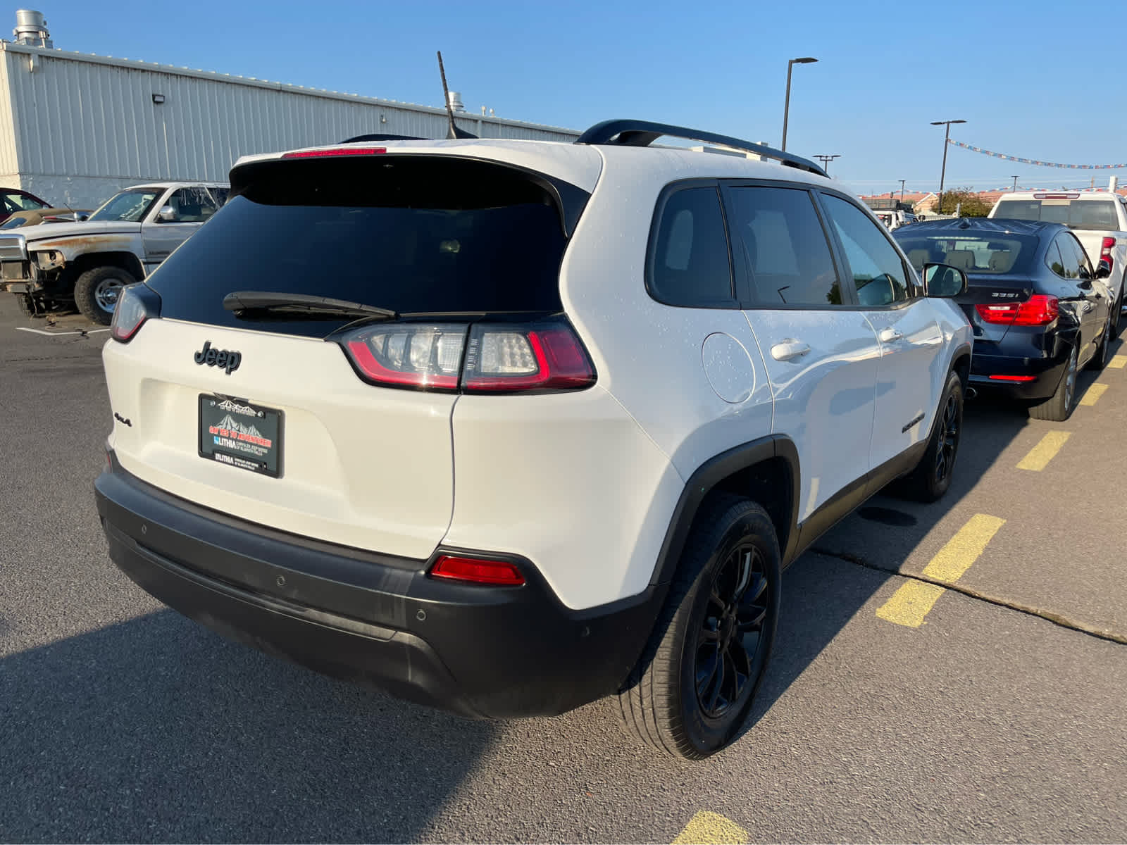 Thumbnail: 2023 Jeep Cherokee - 4