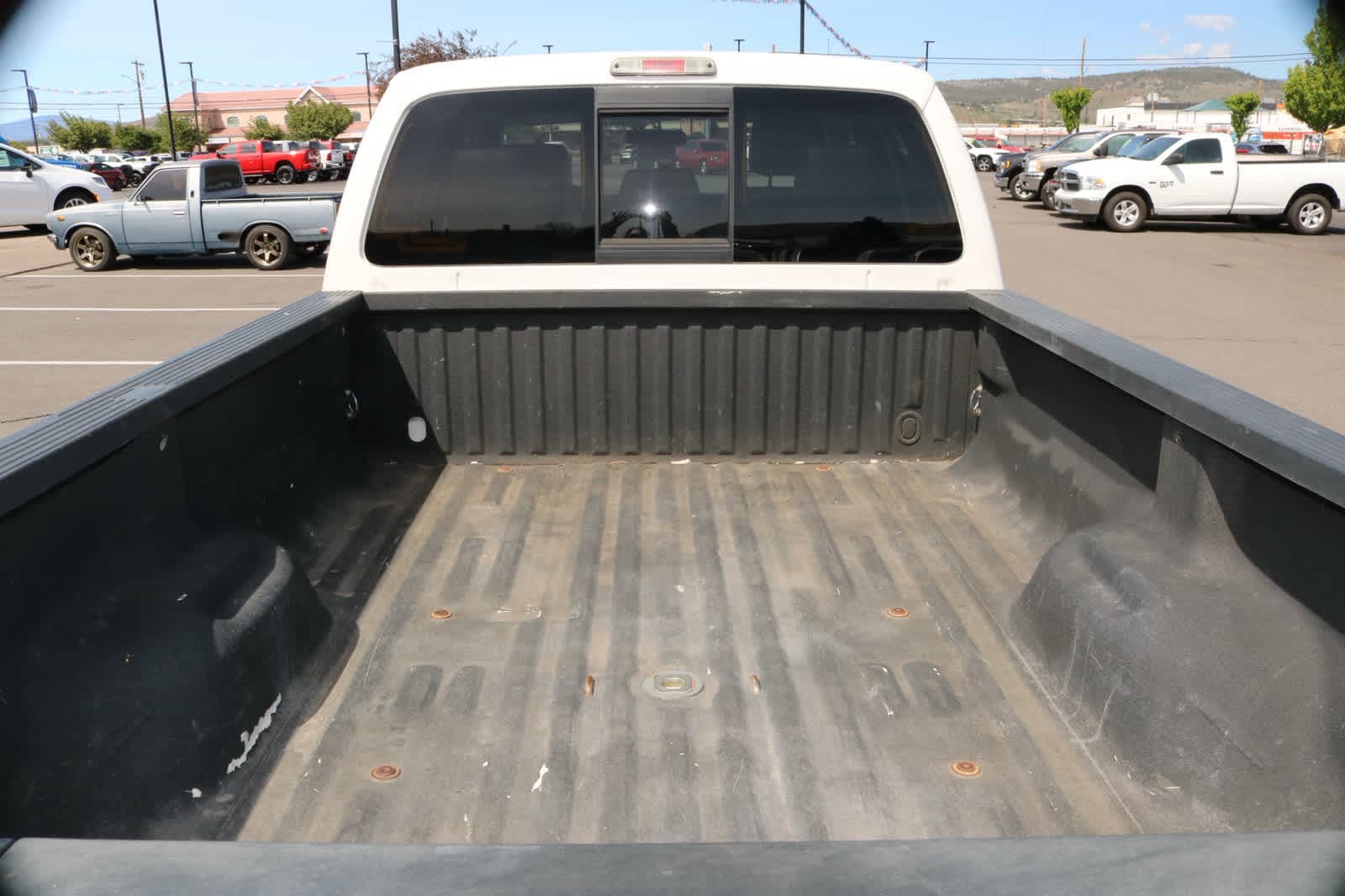 Thumbnail: 2016 Ford F-350 - 12