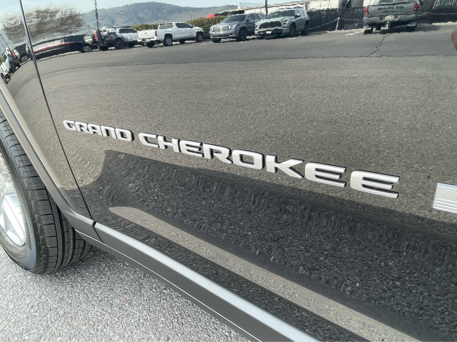Thumbnail: 2026 Jeep Grand Cherokee - 8