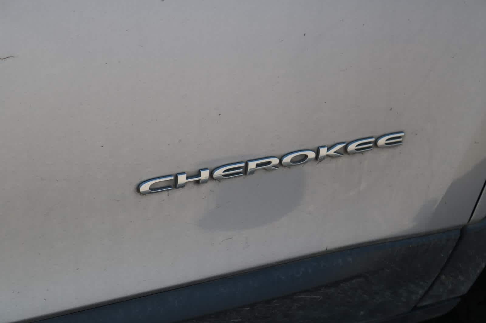 Thumbnail: 2019 Jeep Cherokee - 7