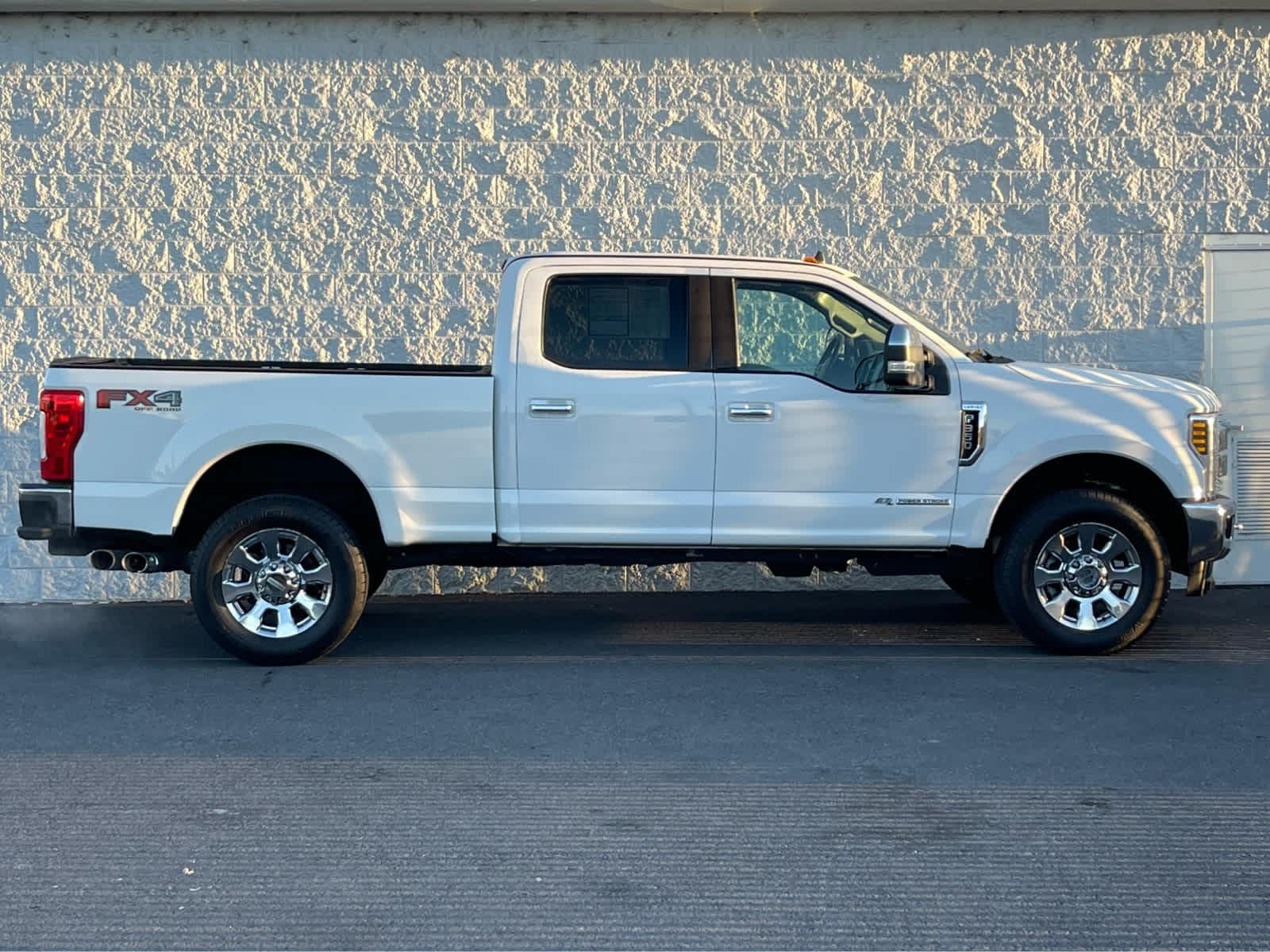 Thumbnail: 2019 Ford F-350 - 5